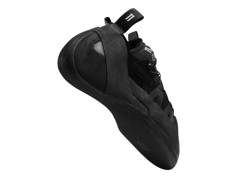 Athletic Boulder 1 / Soill