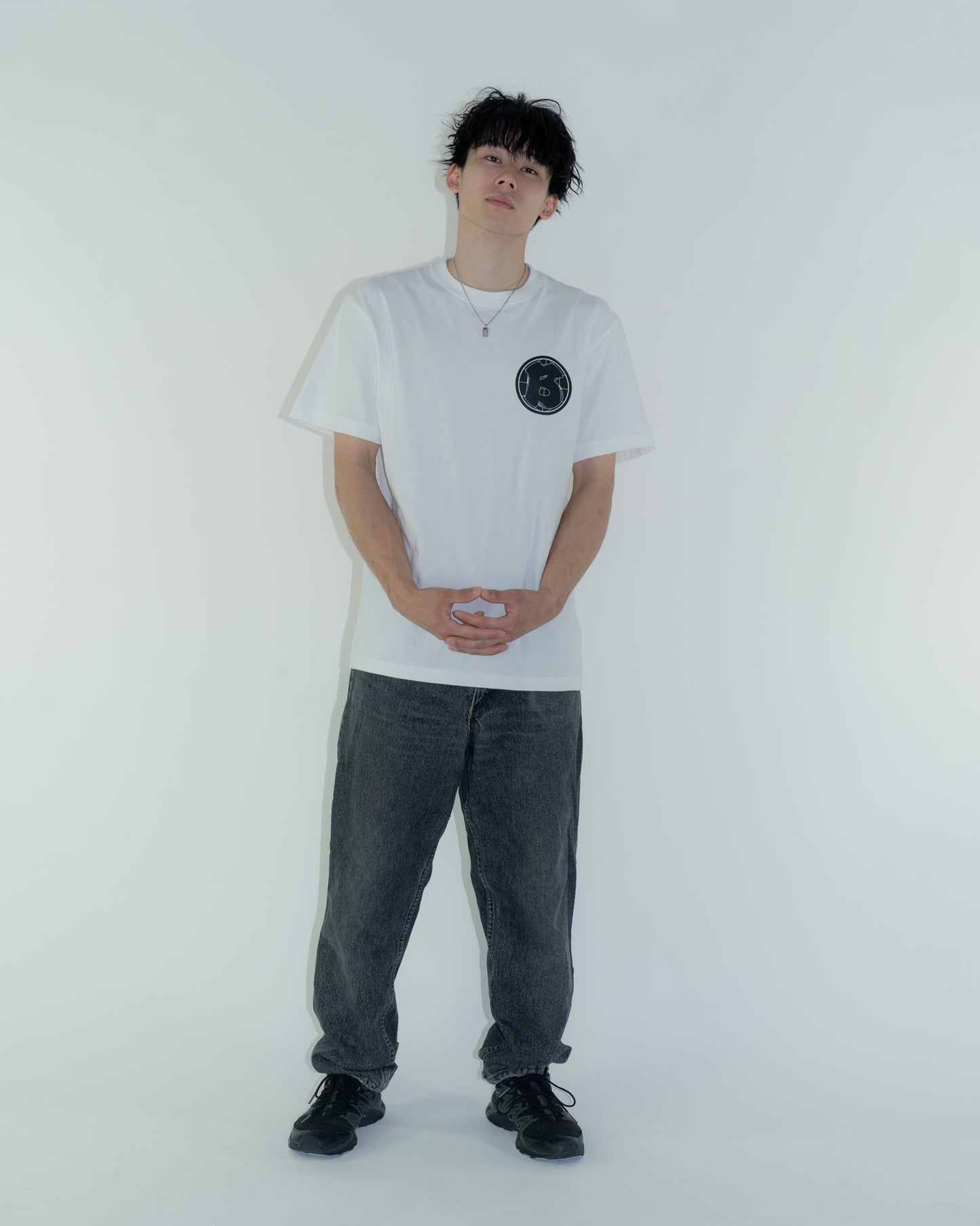 Kanji Tee 4T4A logo / ホワイト
